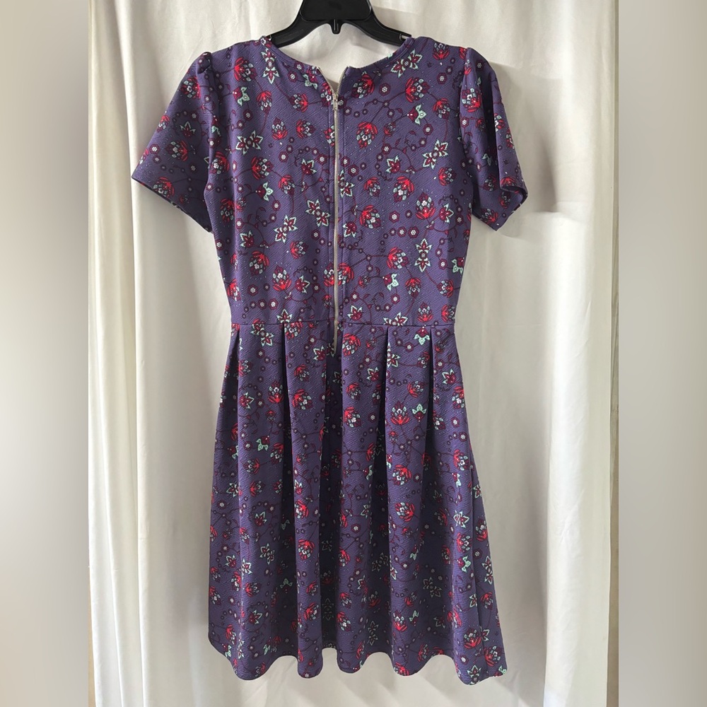 LuLaRoe Amelia Dress Womens XL Purple Floral Pleated Short Sleeve Back Zip Knit - Picture 3 of 4